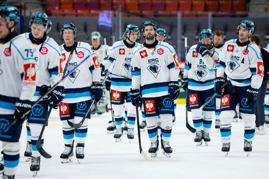 Players of Ingolstadt look dejected