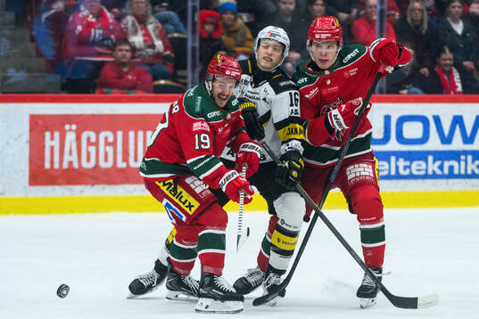 Modos Tyler Kelleher och Viktor Persson mot Västerås