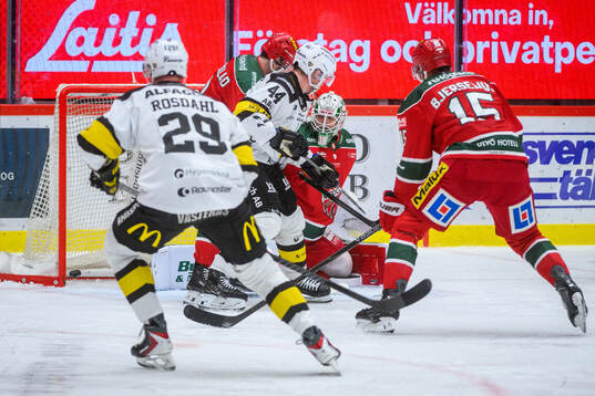 Västerås Oscar Lawner gör 3-2