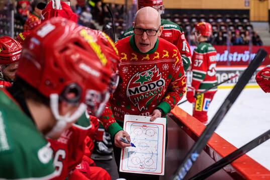 Modos tränare Fredrik Andersson