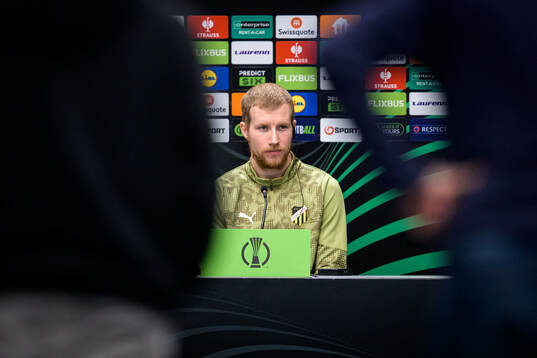 Simon Gustafson of Häcken at a press conference with