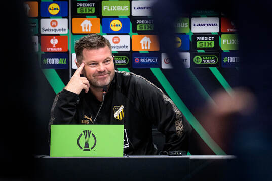 coach Jens Gustafsson of Häcken at a press conference with