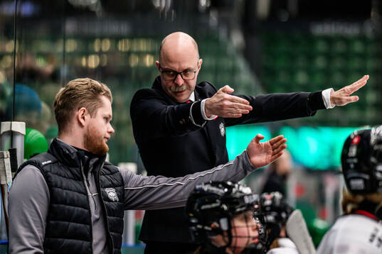 Malmös assisterande tränare Adam Wickstrand och tränare