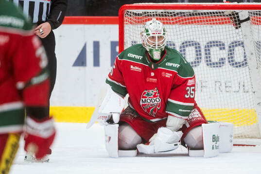 Modos målvakt Adam Werner