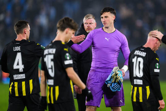 goalkeeper Andreas Linde of Häcken