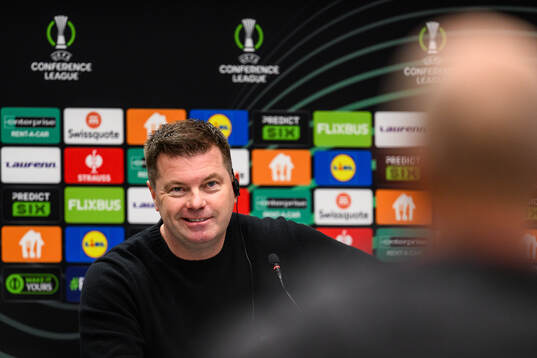 coach Jens Gustafsson of Häcken at a press conference