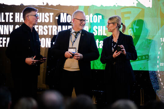 Malte Hallquist, moderator, Stefan Larsson VD Färjestad BK
