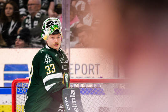 Färjestads målvakt Emil Larmi