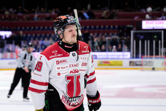 Örebros Patrik Karlkvist deppar