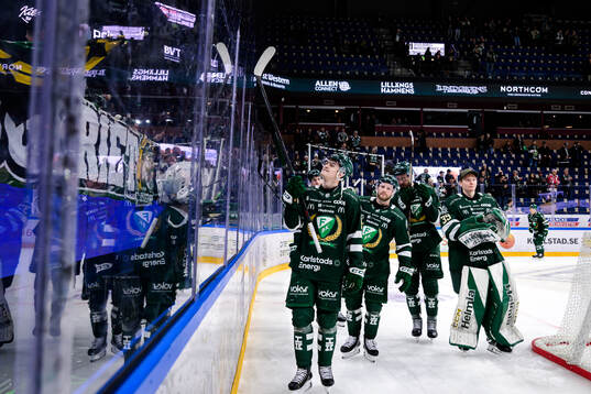 Färjestads Lucas Forsell, Axel Bergkvist och målvakt