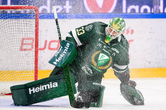 Färjestads målvakt Emil Larmi