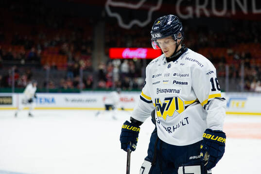 HV71s Oscar Davidsson