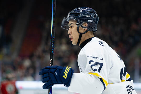HV71s Jonathan Ang