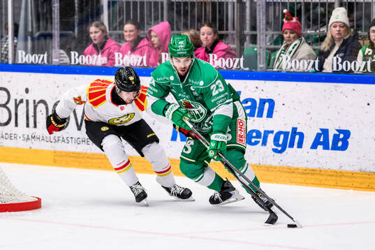 Brynäs Johannes Kinnvall och Rögles Josh Dickinson