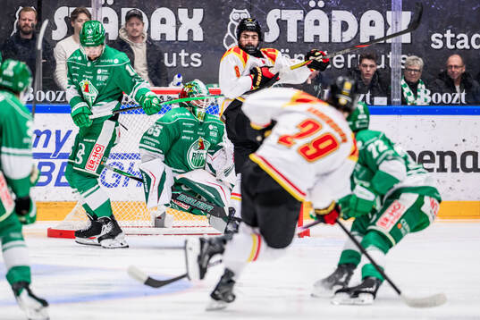 Rögles Lukas Ekeståhl-Jonsson och målvakt Christoffer