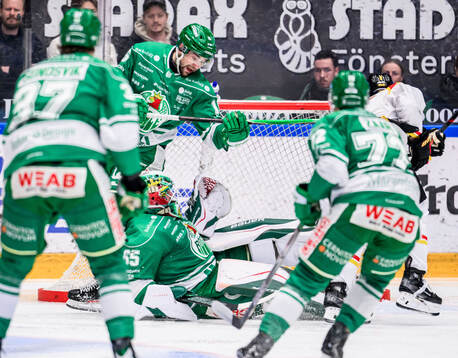 Rögles målvakt Christoffer Rifalk och Lukas