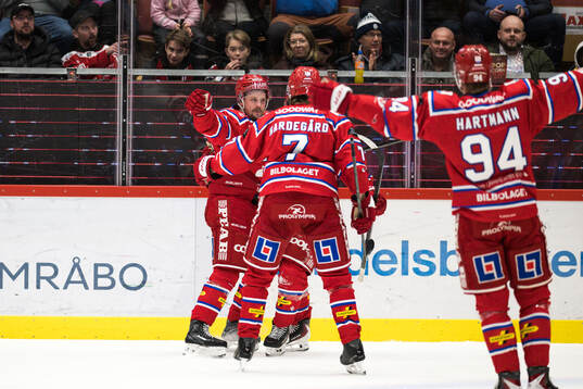 Timrås Jonathan Dahlén jublar