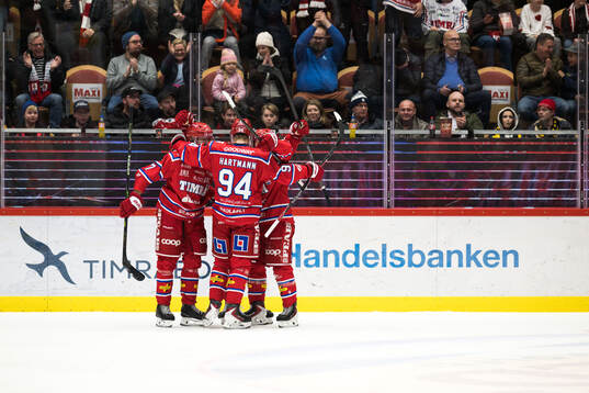 Timrås Jonathan Dahlén jublar