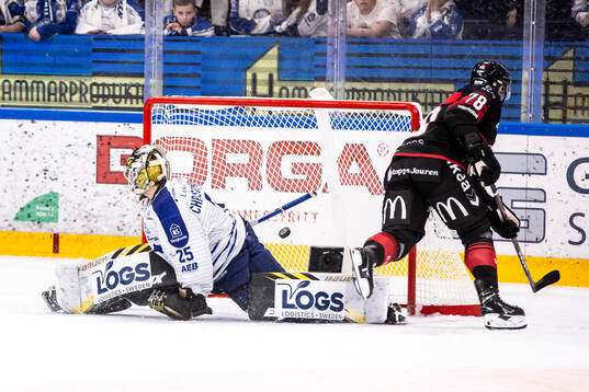 Malmö Redhawks Robin Hanzl avgör 2-3 på straff bakom