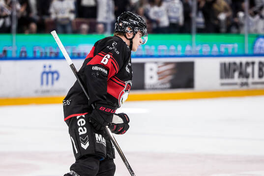 Malmö Redhawks Eemil Viro deppar