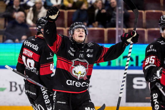 Malmö Redhawks Lauri Pajuniemi jublar