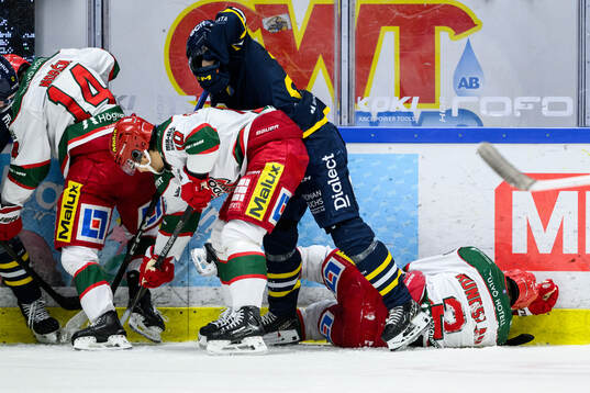 Modos David Rundblad har ont