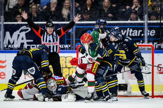 Modos Kyle Topping och Södertäljes Hampus Harlestam
