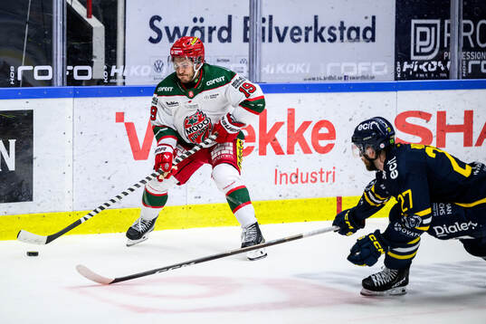 Modos Tyler Kelleher och Södertäljes Daniel Norbe
