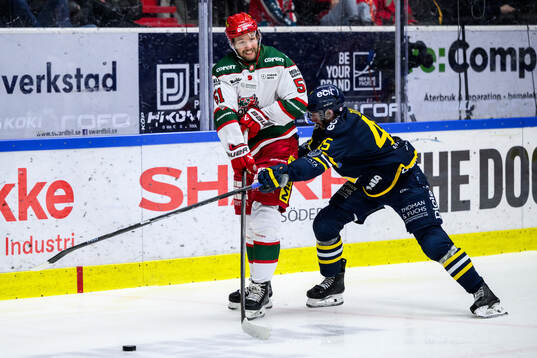 Modos Victor Berglund och Södertäljes Sebastian Dyk