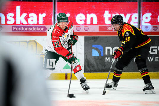 Frölundas Max Friberg och Brynäs Johannes Kinnvall