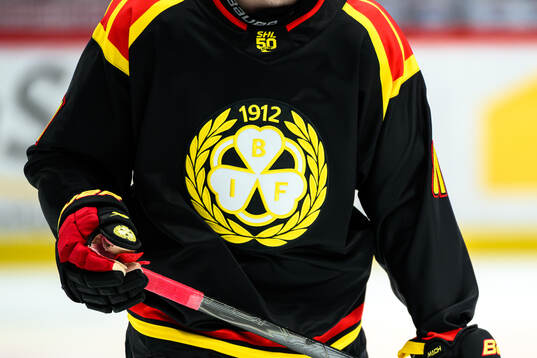 Brynäs klubbmärke på en matchtröja