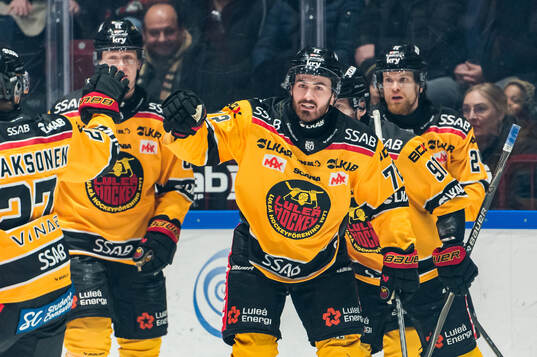 Luleås Ben Tardif jublar