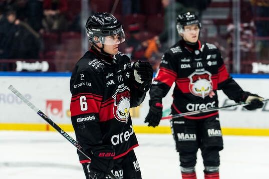 Malmö Redhawks Eemil Viro deppar