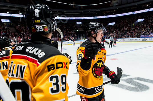 Luleås Pontus Andreasson jublar