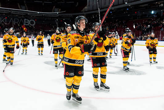 Luleås Filip Eriksson jublar