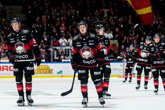 Malmö Redhawks Kalle Hemström och Carl-Johan Lerby deppar