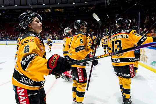 Luleås Isac Hedqvist jublar