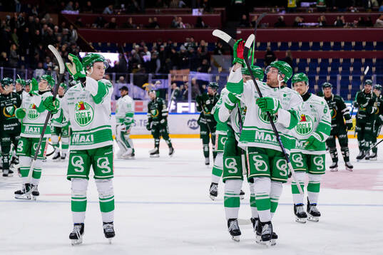 Rögles Felix Nilsson och Linus Sandin jublar