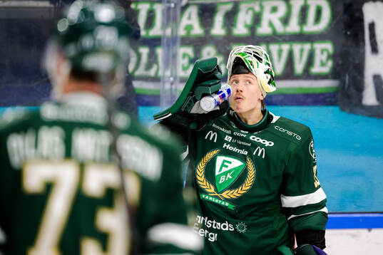 Färjestads målvakt Emil Larmi