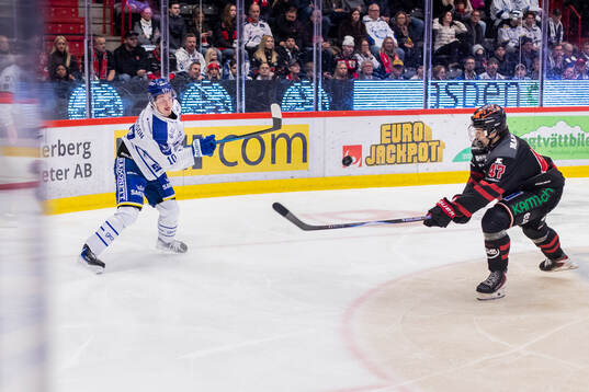 Leksands Anton Johansson och Örebros Alexander Command