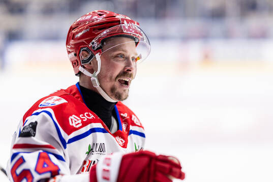 Timrås Jonathan Dahlén jublar