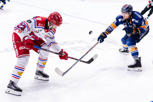 Timrås Jeremy Boyce-Rotevall och Växjös Keegan Lowe