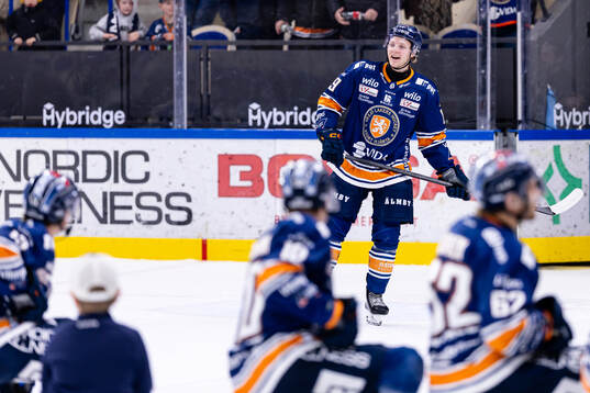 Växjös Morgan Anderberg jublar
