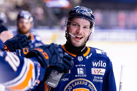 Växjös Brogan Rafferty jublar