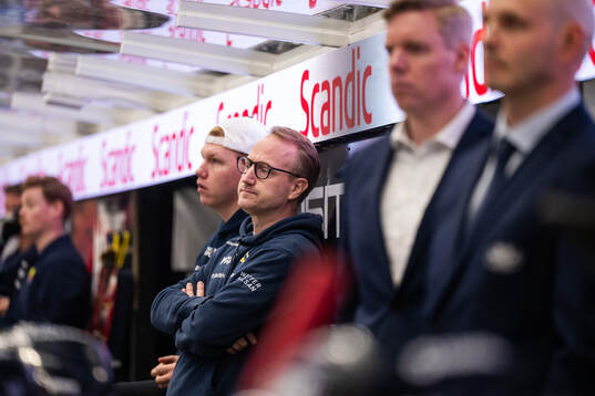 HV71s läkare Jonas Kalman
