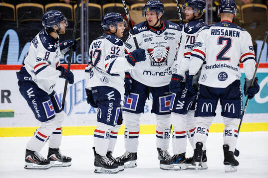 Linköpings Zion Nybeck och Jonathan Myrenberg jublar