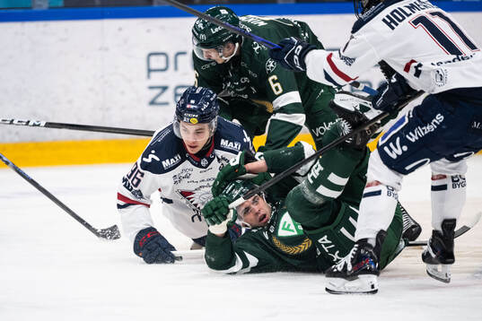 Linköpings William Proos och Färjestads Viktor Lodin