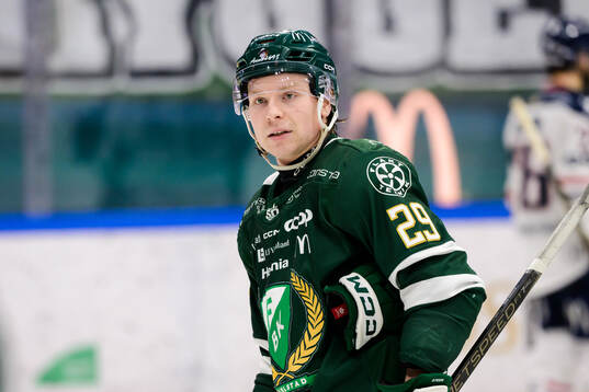 Färjestads Oskar Steen