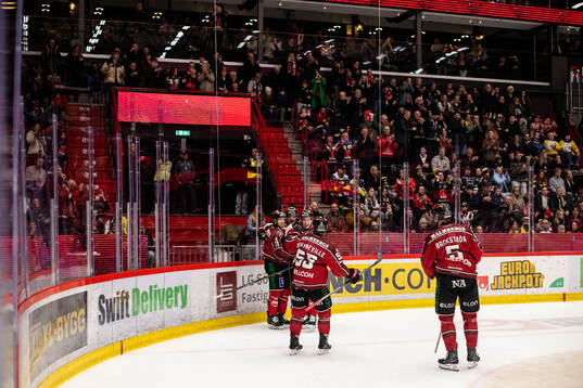 Örebros Patrik Karlkvist jublar