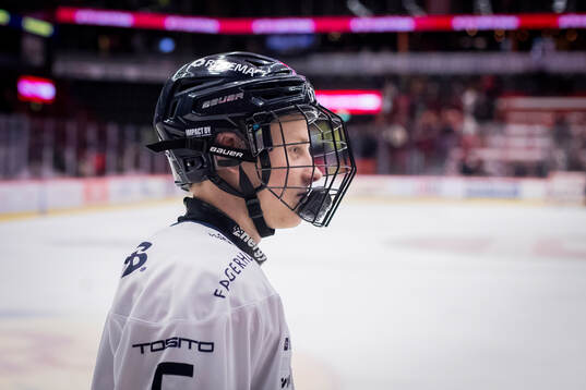 HV71s Oscar Söderström